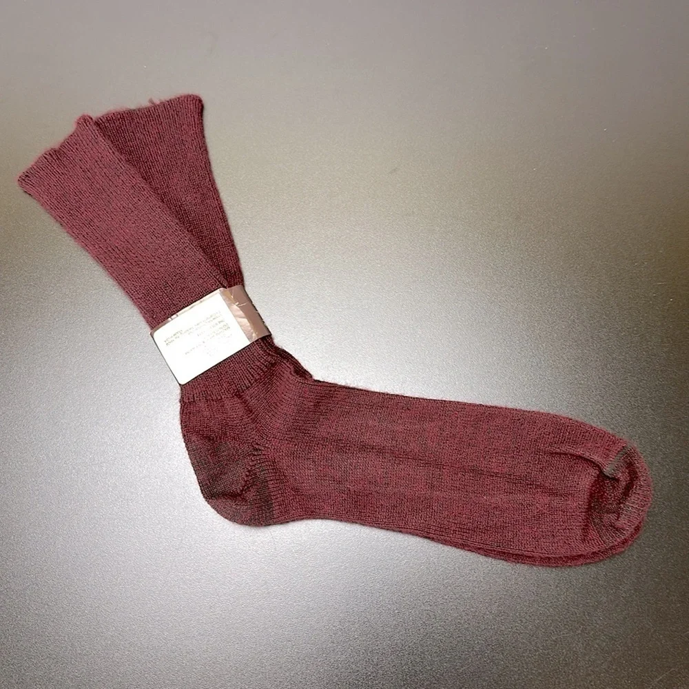 Vtg Christian Dior Burgundy Orlon Acrylic Nylon Socks‎ Size 10-13 NWT